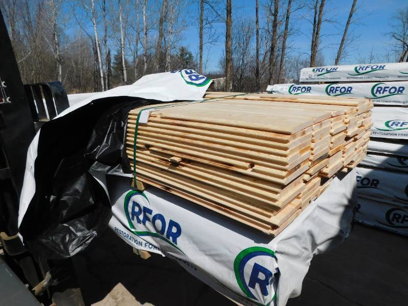 lot 9 image: 1 x 8 x 8 Ponderosa Pine Tongue & Groove V-Groove  Ship Lap - 768 Linear Feet