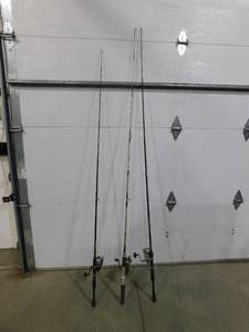lot 46 image: 3 Fishing Rods