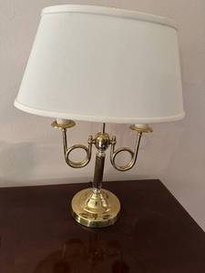lot 11 image: Vintage Brass Table Lamp with White Shade