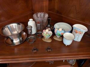 lot 36 image: Assorted Decorative Ceramic and Metal Bowls and Vases