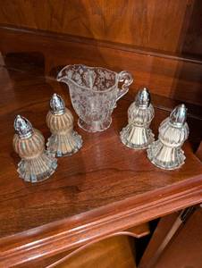 lot 54 image: Crystal Creamer and Salt and Pepper Shaker Set