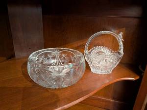 lot 55 image: Set of 2 Crystal Cut Glass Bowls with Intricate Designs