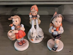 lot 74 image: Set of 3 Goebel Hummel Figurines with Children and Geese