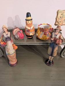 lot 76 image: Thanksgiving Decor Set Including Pilgrim Figures and Fall-Themed Ornaments