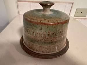 lot 121 image: Handcrafted Studio Pottery Butter Dish with Lid - Green and Brown Glaze