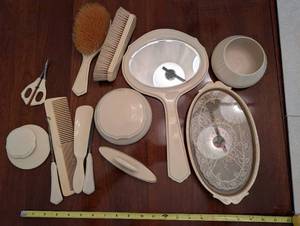 lot 142 image: Vintage Vanity Set with Mirror, Brushes, Combs, and Accessories