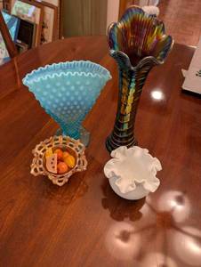 lot 145 image: Collection of Vintage Art Glass Vases and Bowl with Decorative Fruit