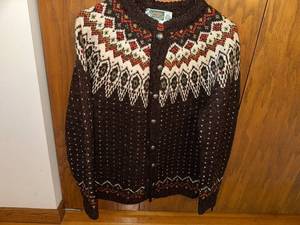 lot 205 image: Handknitted Norwegian Wool Sweater with Nordic Pattern