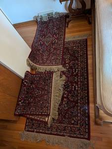 lot 257 image: Set of 3 Karastan Red Sarouk Wool Area Rugs