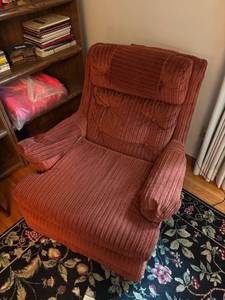 lot 295 image: Vintage Velvet Recliner Armchair in Deep Maroon