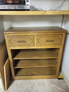 lot 305 image: Oak Wood Cabinet with Drawers and Shelves