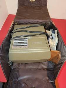 lot 332 image: Vintage GAF View-Master 30 Standard Projector with Leather Case