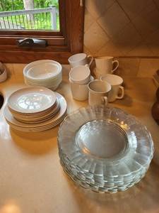 lot 357 image: Centura by Corning Dinnerware Set with Plates, Bowls, and Mugs