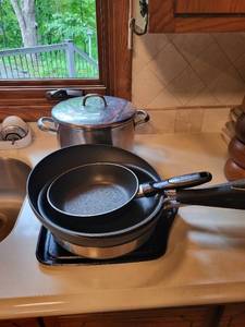 lot 359 image: Collection of Assorted Cooking Pans and Pot Set