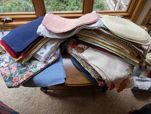 lot 361 image: Assorted Collection of Placemats and Table Runners