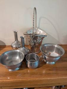 lot 371 image: Set of 6 Pewter Tableware Pieces Including Woodbury Pewter