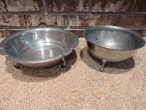 lot 377 image: Set of Two Vintage Silver Footed Bowls
