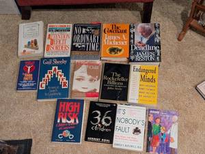 lot 386 image: Collection of 14 Educational and Historical Books