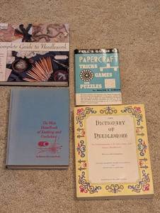 lot 390 image: Collection of 4 Craft Books Needlework, Papercraft, and More