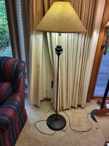 lot 398 image: Pair of Elegant Floor and Table Lamps with Fabric Shades