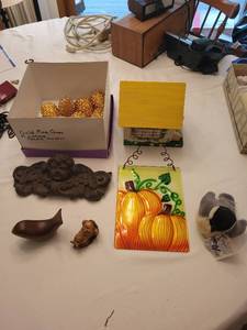 lot 405 image: Collection of Decorative Items Including Birdhouse and Ornaments