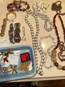 lot 420 image: Collection of Vintage Jewelry Including Necklaces, Bracelets, and Pins