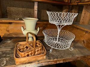 lot 427 image: Collection of Vintage Decor Items - Vase, Basket, Two-Tier Stand