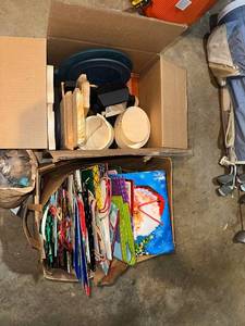 lot 428 image: Large Collection of Seasonal Gift Bags and Decorative Wooden Items