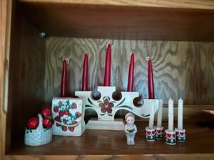 lot 442 image: Set of 8 Vintage Christmas Candle Holders Etc