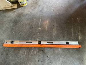 lot 68 image: Johnson 48-inch Aluminum Spirit Level