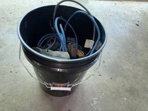 lot 90 image: Collection of Bungee Cords and Adjustable Cord with Black Bucket