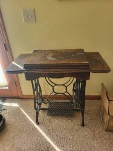 lot 91 image: Antique Treadle Sewing Machine Table with Cast Iron Base