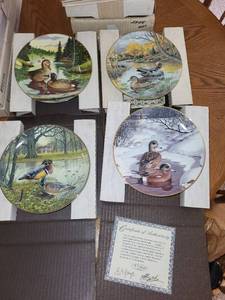 lot 114 image: Edwin M. Knowles Duck Plate Collection by Bart Jerner - Set of 4