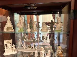 lot 139 image: Collection of Snowbabies and Snowbunnies Figurines