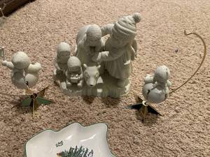 lot 143 image: Department 56 Snowbabies Friendship Club Figurines