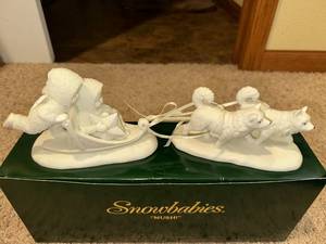 lot 148 image: Department 56 Snowbabies MUSH Figurine Set
