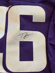 lot 162 image: Autographed Trae Waynes Minnesota Vikings Jersey Size Large