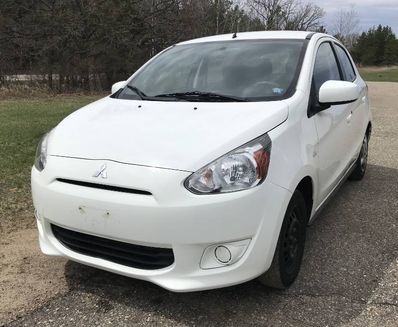 lot 4 image: 2014 Mitsubishi Mirage ES