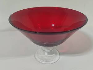 lot 14 image: Stunning Ruby Red Large Candy Dish