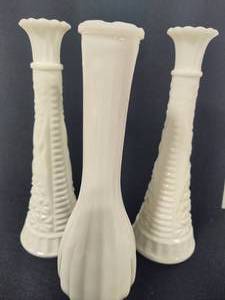 lot 23 image: Milk Glass Vases