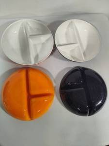 lot 39 image: Set of Four Divided Guzzini Bowls
