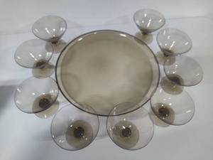 lot 62 image: MCM Large Platter and Dessert Cups