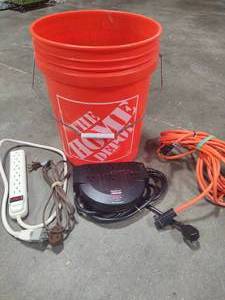 lot 88 image: Home Depot BucketCords