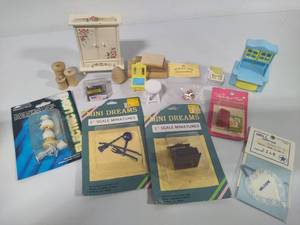 lot 45 image: Assorted Minis