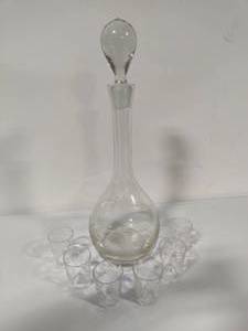 lot 51 image: Crystal Decanter wSix Shot Glasses