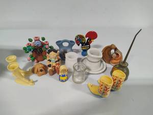 lot 108 image: Lot of Asst Miniatures