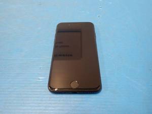 lot 24 image: Apple&nbspiPhone 7 A1660  32GB of storage  Cellular Carrier Unlocked  Includes Charging Cable 
