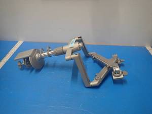lot 54 image: Humanscale Dual Monitor LCD Mount 
