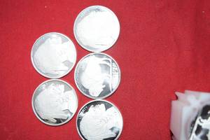lot 485 image: FIVE (5) Silver Towne .999 fine Silver Rounds