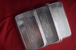 lot 506 image: 3 (THREE) 10 OZ SILVER BARS .999 FINE SILVER